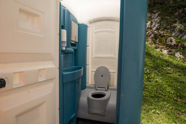 Portable Toilet Options We Offer in Winfield, IA